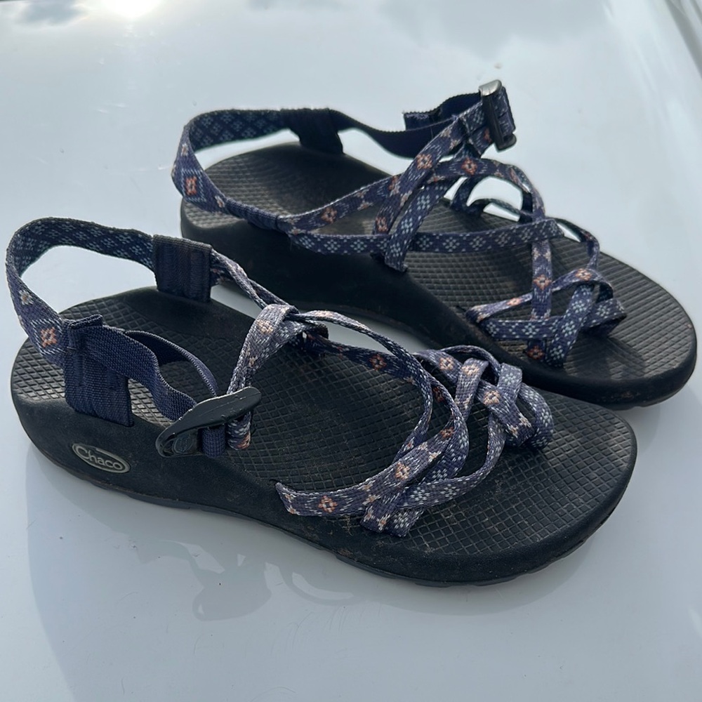 Women’s Chaco Patterned Sandals size 9